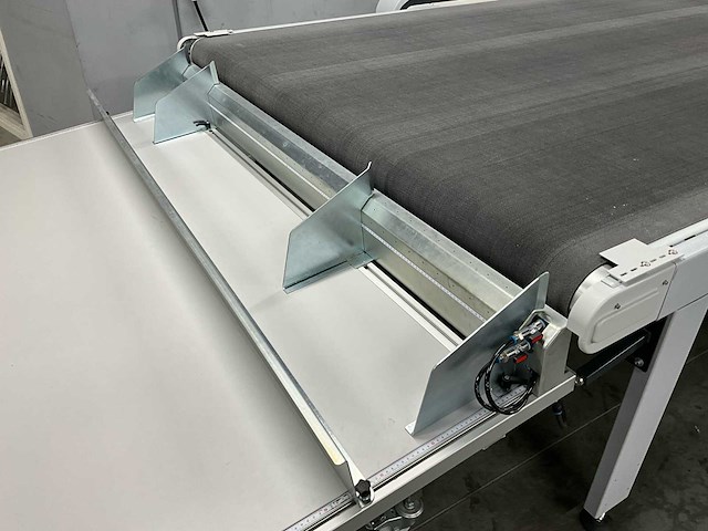 2020 zund s3 l-1200 flatbed cutter - afbeelding 29 van  31