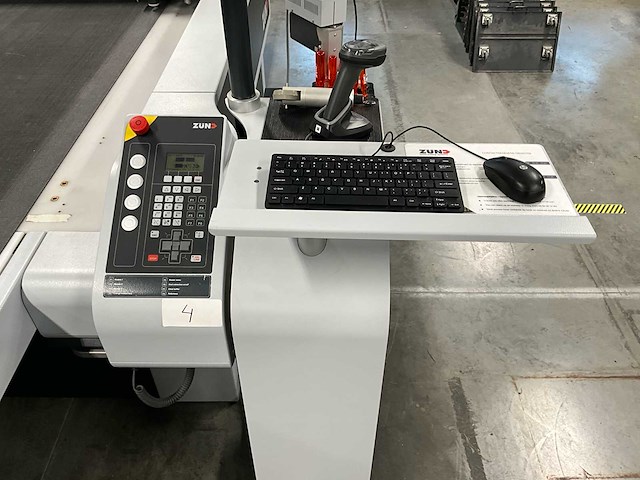 2020 zund s3 l-1200 flatbed cutter - afbeelding 30 van  31