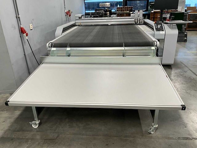 2020 zund s3 l-1200 flatbed cutter - afbeelding 31 van  31