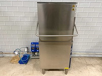 2021 - hakpro - hht8 - korvenvaatwasmachine met diversey zeepsysteem