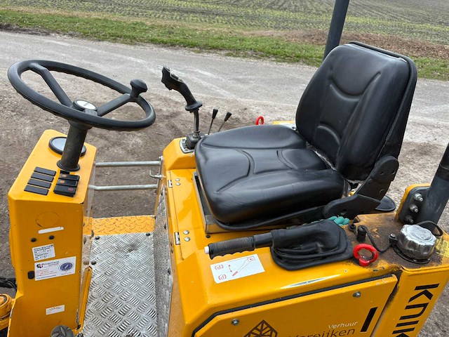 2021 - km100 - knikmops - afbeelding 2 van  17