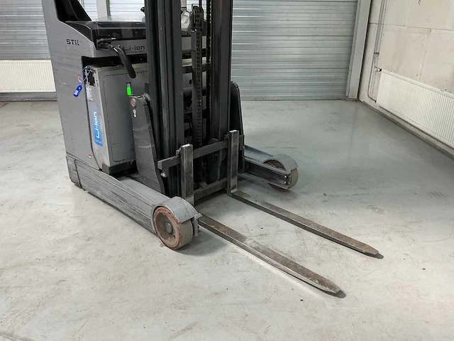 2021 - still - fmx-10 lithium - reach forklift - afbeelding 8 van  11