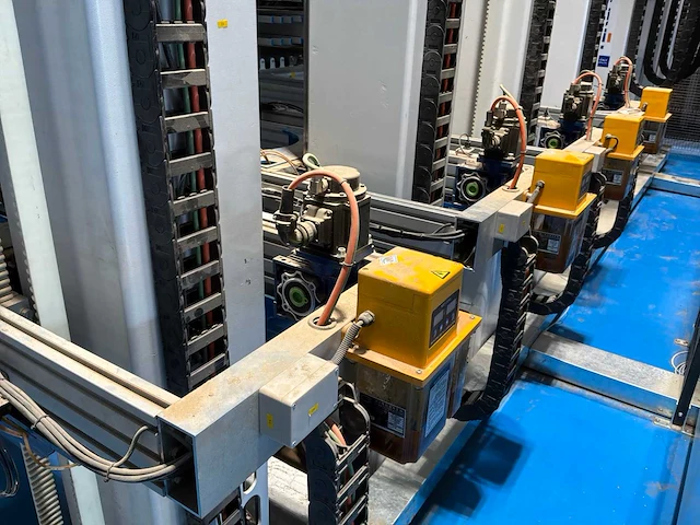 2021 - tekla - can-cam-srt 5000 - automatisch paneelbufferstation - afbeelding 12 van  20