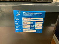2021 - triltechniekshop ptl-40/40-25 vibreertafel met bonfiglioli frequentieregelaar - afbeelding 9 van  11