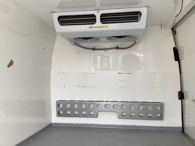 2021 - volkswagen - transporter - 2.0 tdi l2h1 - bedrijfswagen - afbeelding 10 van  10