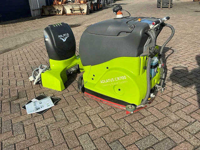 2021 adlatus cr700 schoonmaakrobot - afbeelding 5 van  12