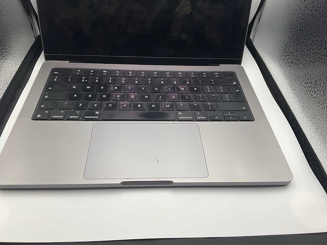 2021 apple macbook pro a2442 m1 14 inch laptop - afbeelding 3 van  9