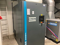 2021 atlas copco ga45vsd+ff schroefcompressor en olieafscheider - afbeelding 1 van  8