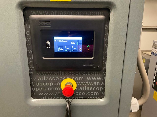 2021 atlas copco ga45vsd+ff schroefcompressor en olieafscheider - afbeelding 7 van  10