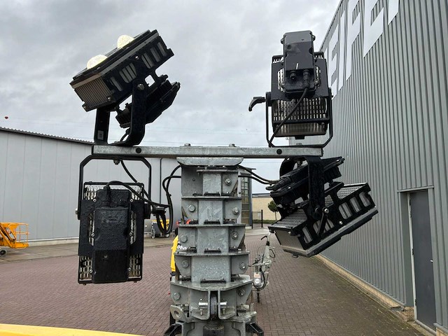 2021 atlas copco hilight h6+ mobiele lichtmast - afbeelding 15 van  16