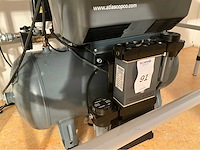 2021 atlas copco lfx0.7-10tm zuigercompressor - afbeelding 2 van  7