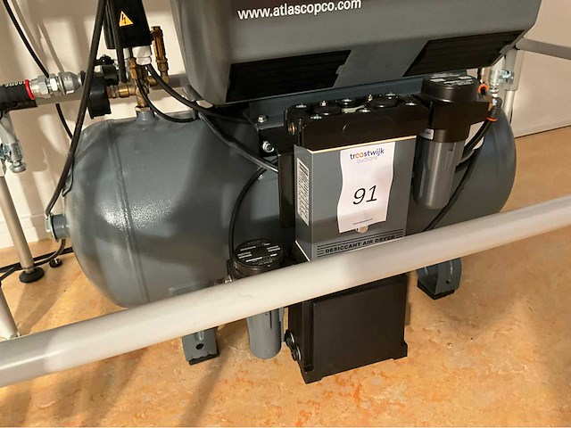 2021 atlas copco lfx0.7-10tm zuigercompressor - afbeelding 3 van  7