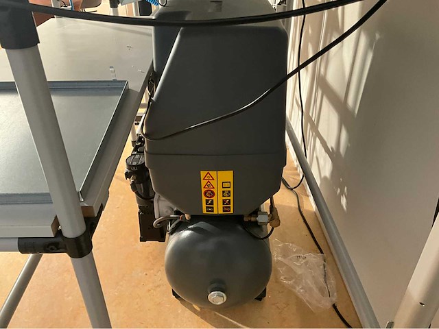 2021 atlas copco lfx0.7-10tm zuigercompressor - afbeelding 5 van  7