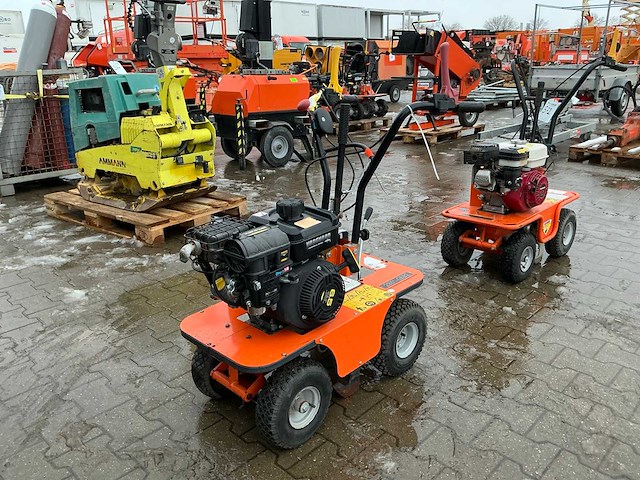 2021 benassi turf cutter 300 graszodensnijder - afbeelding 1 van  9