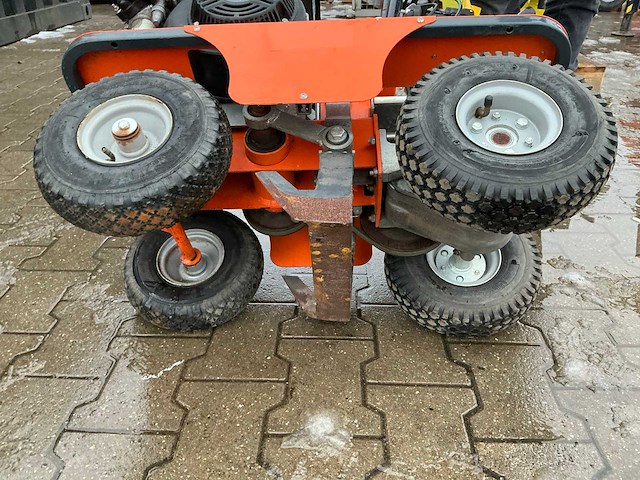 2021 benassi turf cutter 300 graszodensnijder - afbeelding 8 van  9