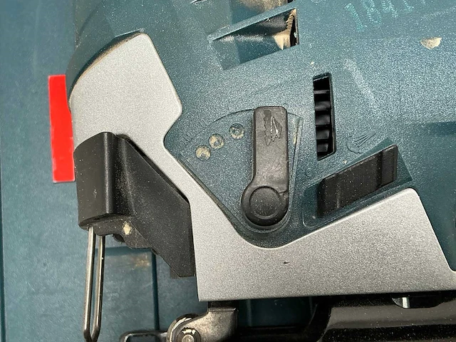 2021 bosch gst 90 be decoupeerzaagmachine - afbeelding 4 van  7