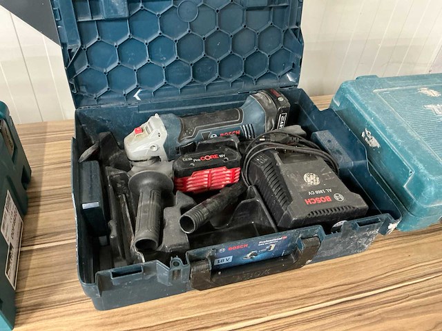 2021 bosch gws 18-125 v-li haakse slijpmachine - afbeelding 1 van  3