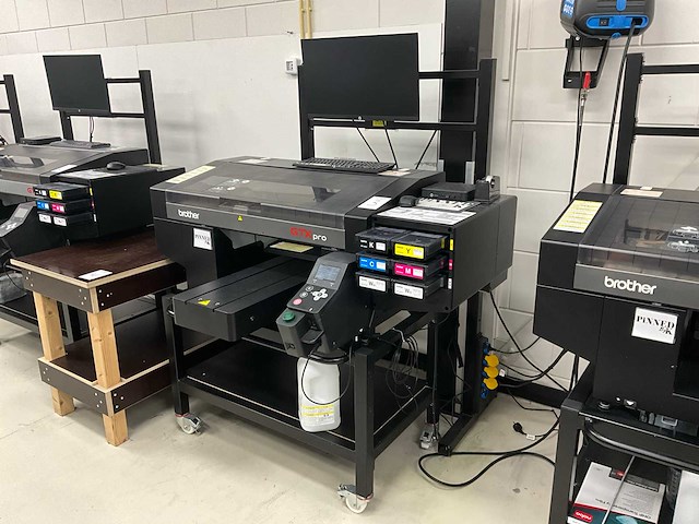 2021 brother gtx-423 textieldrukmachine - afbeelding 1 van  13