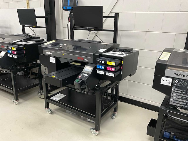 2021 brother gtx-423 textieldrukmachine - afbeelding 1 van  10