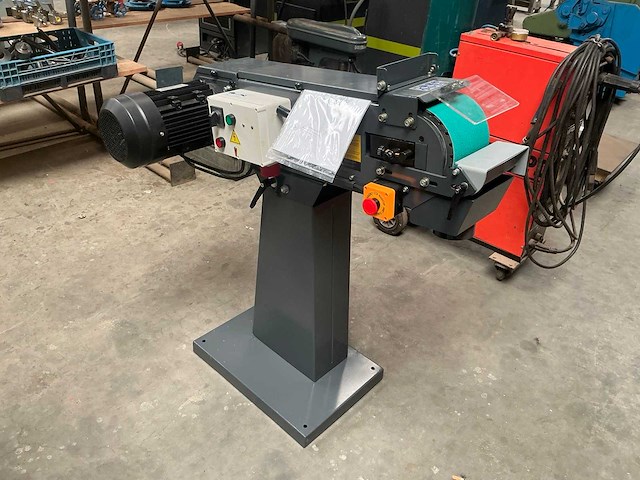 2021 bs150-200 bandslijpmachine - afbeelding 2 van  9