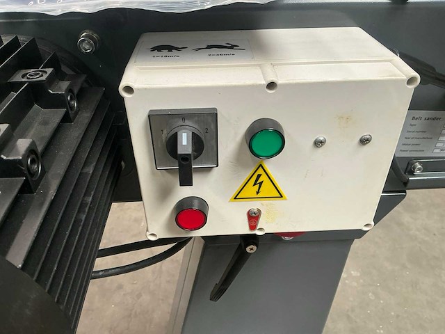 2021 bs150-200 bandslijpmachine - afbeelding 7 van  9