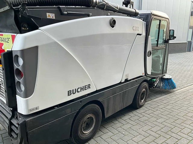 2021 bucher c202 straatveegmachine - afbeelding 7 van  39