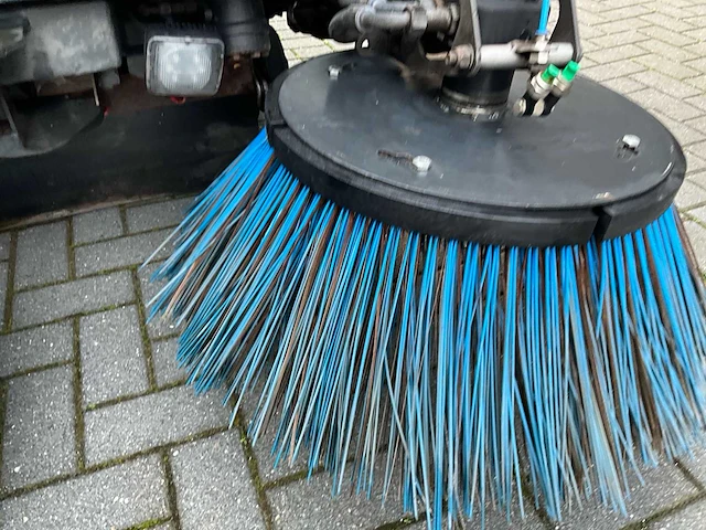 2021 bucher c202 straatveegmachine - afbeelding 38 van  39