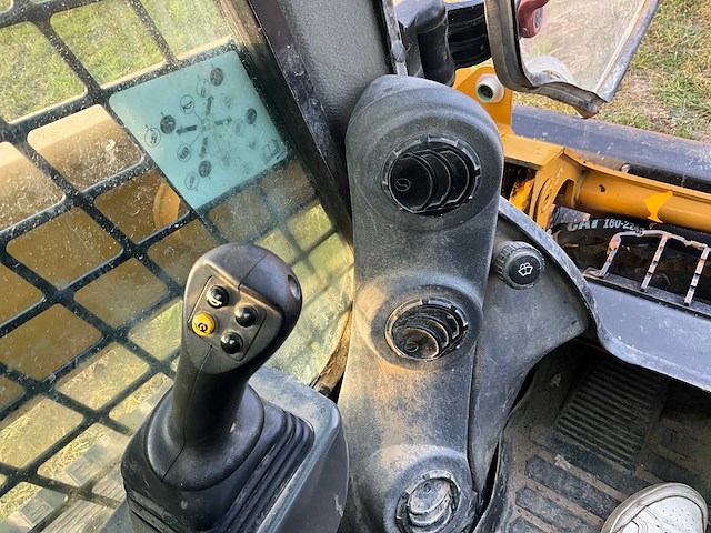 2021 caterpillar 259d3 schranklader / skidsteer - afbeelding 25 van  32