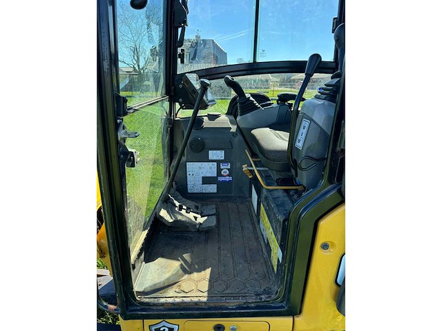 2021 caterpillar 301.8 minigraafmachine - afbeelding 1 van  1