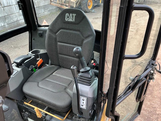 2021 caterpillar 301.8 minigraafmachine - afbeelding 21 van  46