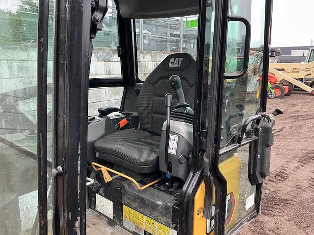 2021 caterpillar 301.8 minigraafmachine - afbeelding 17 van  43
