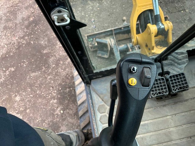 2021 caterpillar 301.8 minigraafmachine - afbeelding 24 van  37
