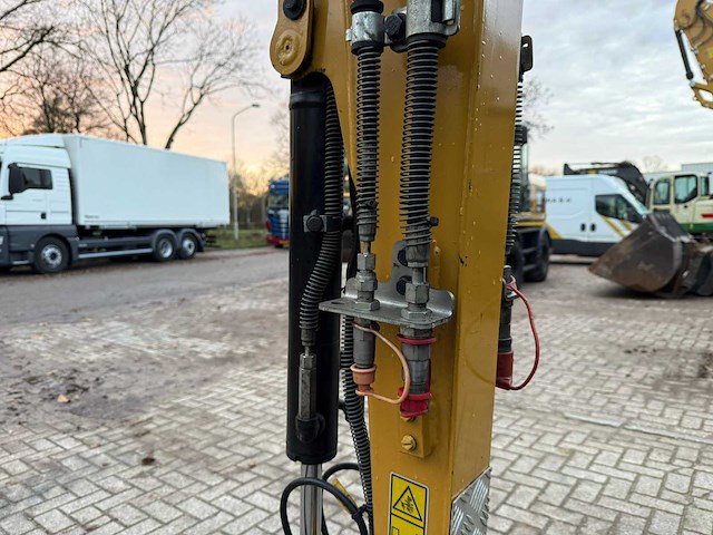 2021 caterpillar 301.8ng minigraafmachine - afbeelding 2 van  19