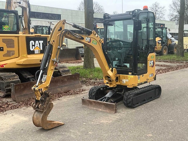 2021 caterpillar 301.8ng minigraafmachine - afbeelding 1 van  31