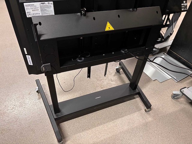 2021 clevertouch impact plus 2 interactive touchscreen 55" - afbeelding 1 van  1