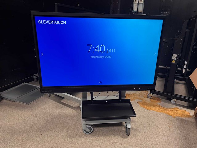 2021 clevertouch impact plus 2 interactive touchscreen 55" - afbeelding 1 van  4