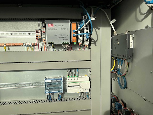 2021 cnc solutions tx200l (u200) spuitrobot - afbeelding 10 van  28