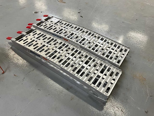 2021 datona oprijplaat (2x) - afbeelding 1 van  4