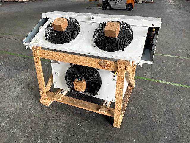 2021 delta technics engineering mcl-40ec luchtkoeler met buitenunit - afbeelding 1 van  8