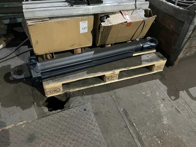 2021 demag zba 90 b onderdelen, motoren - afbeelding 6 van  6