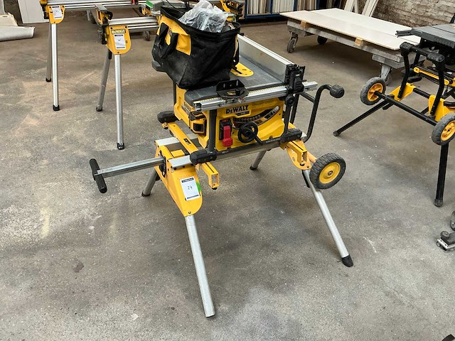 2021 dewalt dcs7485 zaagtafel - afbeelding 1 van  9