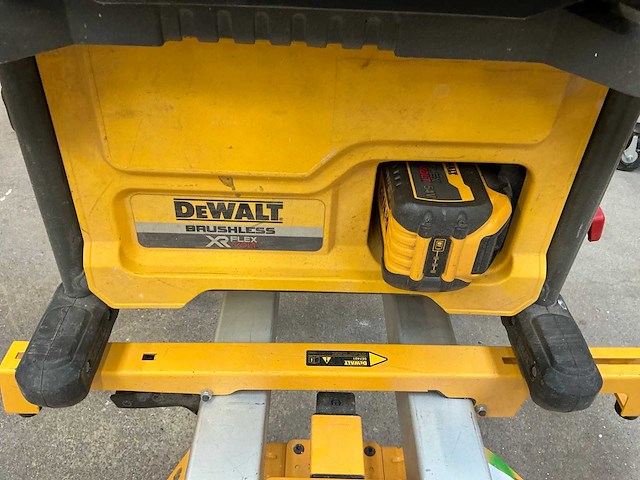 2021 dewalt dcs7485 zaagtafel - afbeelding 4 van  9