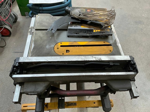2021 dewalt dwe7485-qs zaagtafel - afbeelding 5 van  6