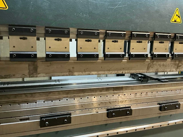 2021 durma ad-s 40175 cnc-kantbank - afbeelding 32 van  36