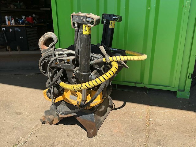 2021 engcon ec219 draaikantelstuk - afbeelding 3 van  15