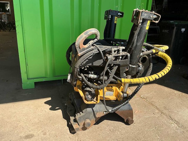 2021 engcon ec219 draaikantelstuk - afbeelding 7 van  13