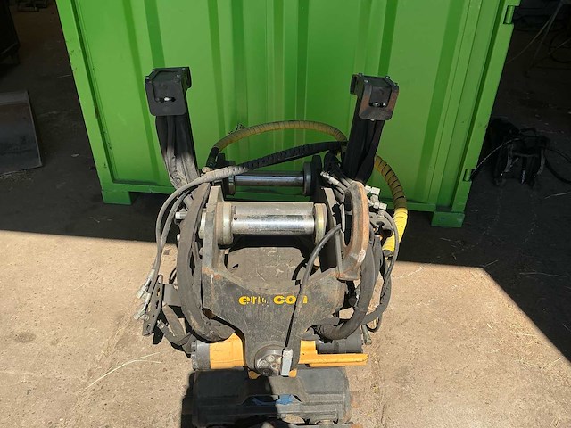 2021 engcon ec219 draaikantelstuk - afbeelding 11 van  13