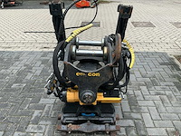 2021 engcon ec219 draaikantelstuk - afbeelding 1 van  4