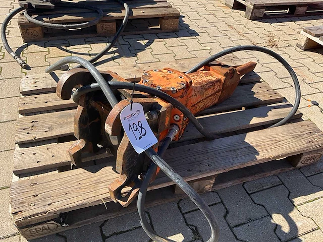 2021 epiroc sb 152 hydraulische breekhamer - afbeelding 1 van  8