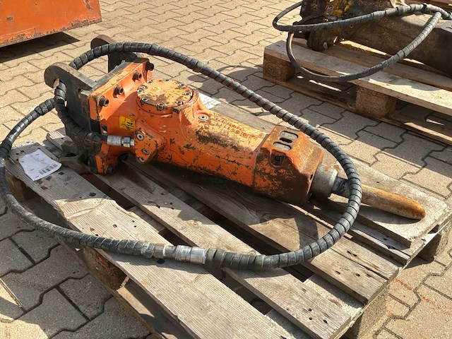 2021 epiroc sb102 hydraulische breekhamer - afbeelding 1 van  7